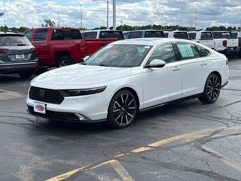 Certified 2023 Honda Accord Touring image 7