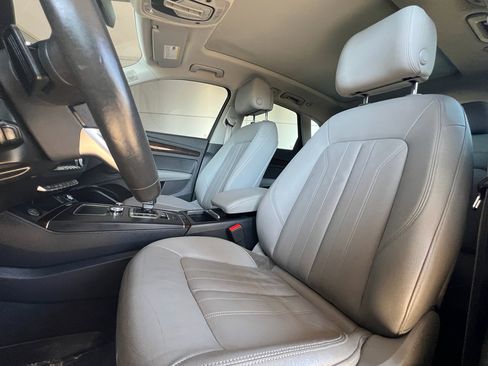 Used 2018 Audi Q5 2.0T Premium Plus w/ Premium Plus Package image 12