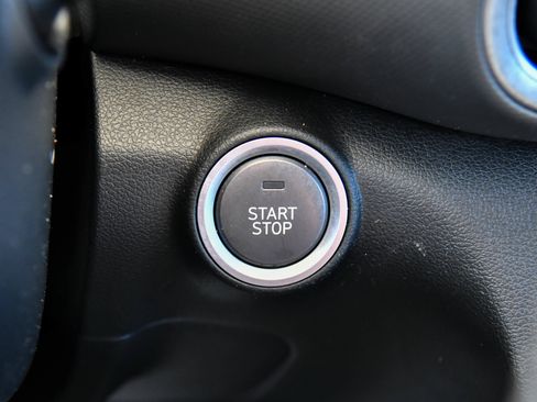 Used 2023 Hyundai Kona SEL FWD image 30