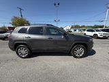 Used 2022 Jeep Cherokee Latitude Lux image 4