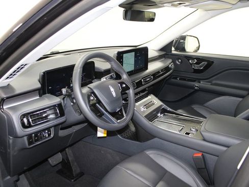 New 2026 Lincoln Aviator 2WD image 23