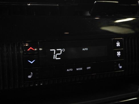 Used 2022 Jeep Wagoneer Series II w/ Convenience Group I AWD/4WD image 21