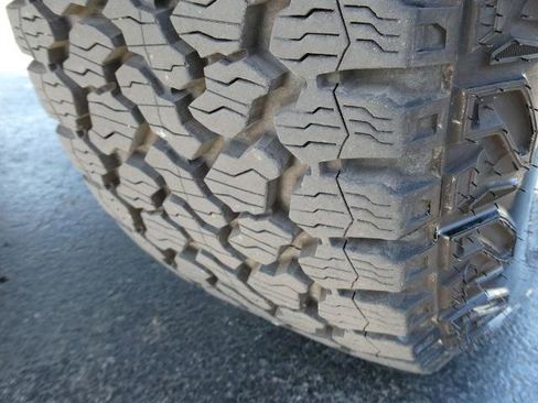 Certified 2025 Ford Bronco Badlands AWD/4WD image 11