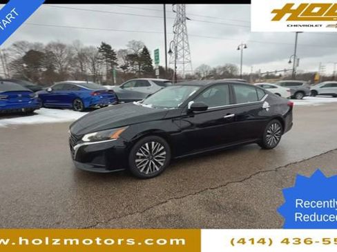 Used 2023 Nissan Altima 2.5 SV image 4