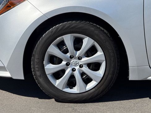 Used 2024 Toyota Corolla LE image 25