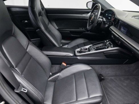 Used 2020 Porsche 911 Carrera S image 23
