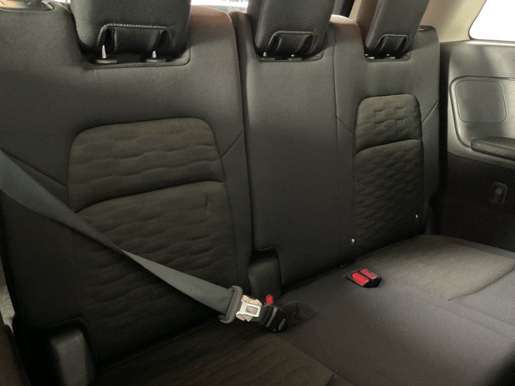 Used 2025 Nissan Pathfinder SV AWD/4WD image 22