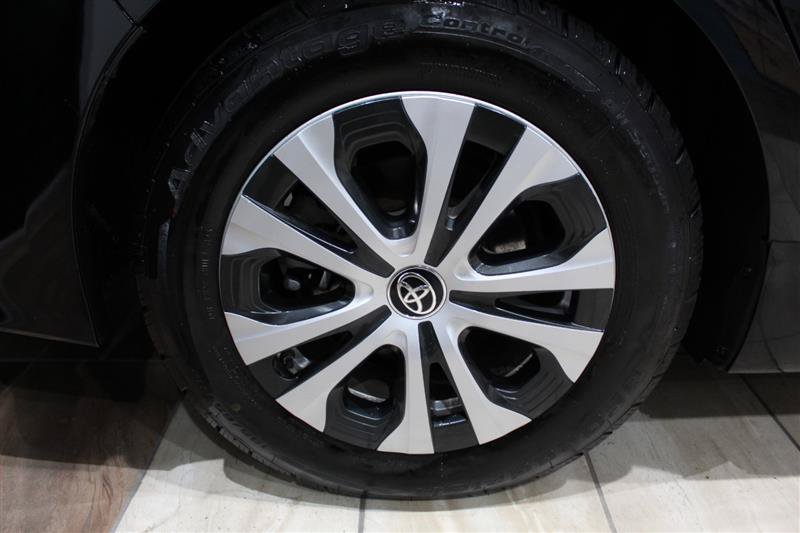 Used 2020 Toyota Prius Prime XLE FWD image 11
