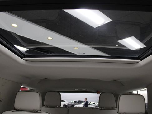 Used 2022 GMC Yukon Denali w/ Denali Premium Package image 51