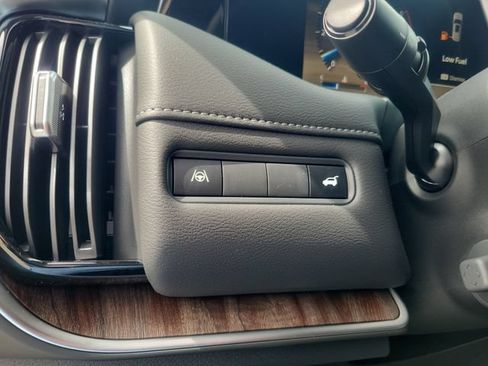 New 2026 Nissan Armada Platinum AWD/4WD image 21