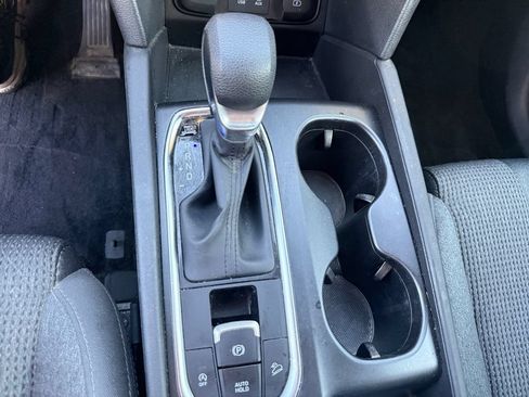 Used 2020 Hyundai Santa Fe SE AWD/4WD image 29