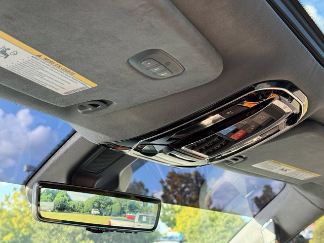 Used 2023 Jeep Grand Wagoneer Series III AWD/4WD image 25