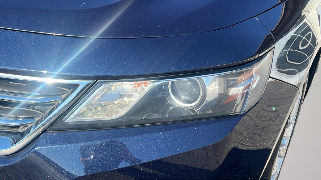 Used 2019 Chevrolet Impala LT FWD image 11