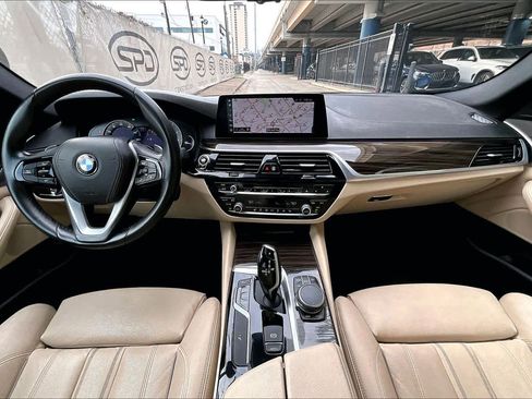 Used 2019 BMW 530i image 15
