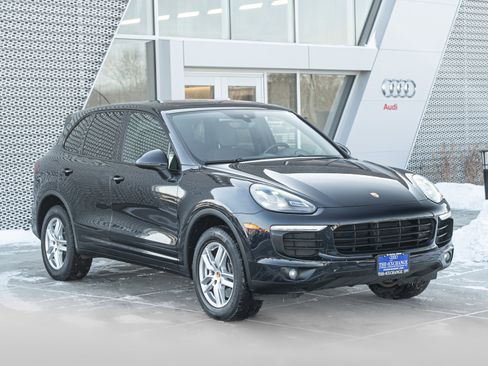 Used 2018 Porsche Cayenne image 2