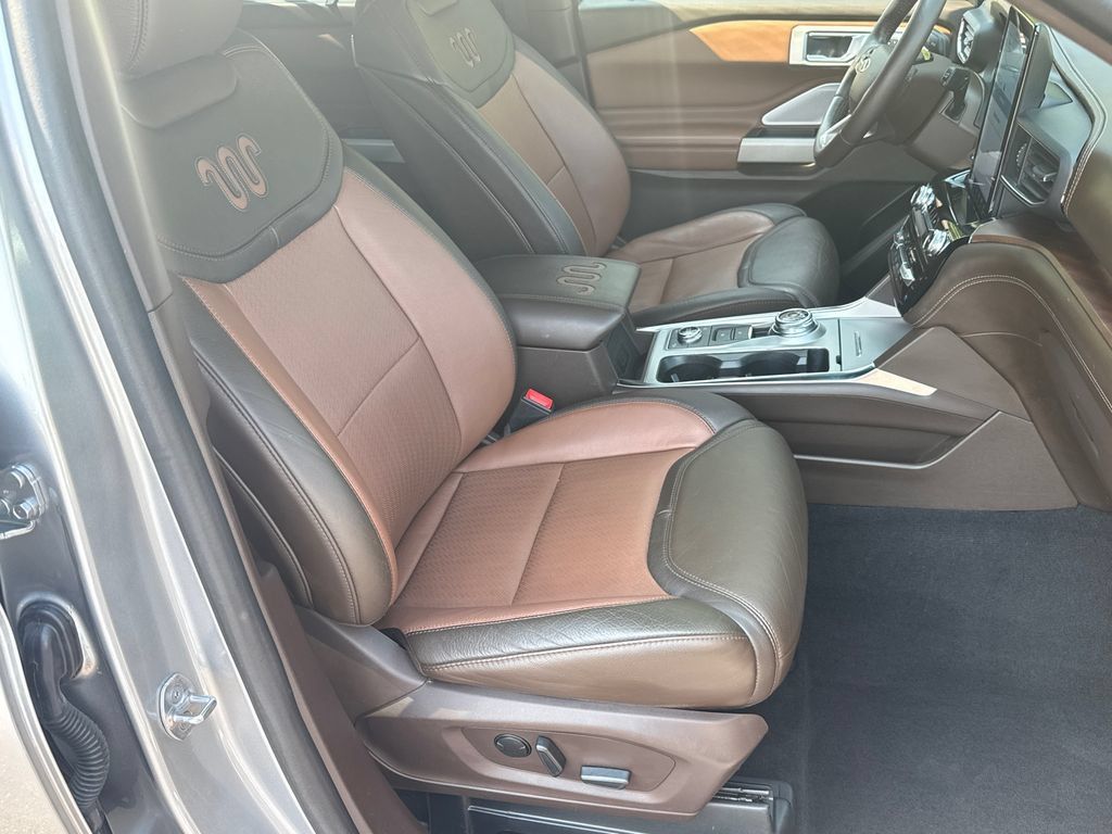 Used 2022 Ford Explorer King Ranch w/ Technology Package AWD/4WD image 14