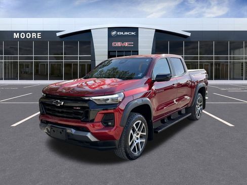 Used 2024 Chevrolet Colorado Z71 w/ Z71 Convenience Package 2 image 7