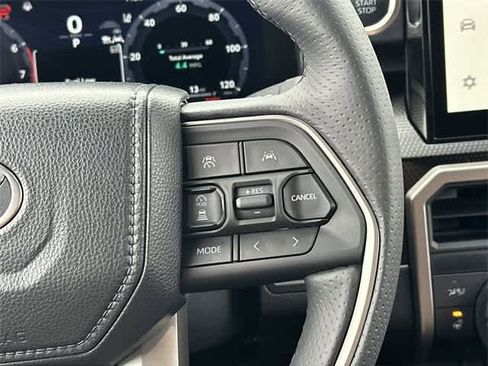 Used 2025 Toyota 4Runner Limited image 10