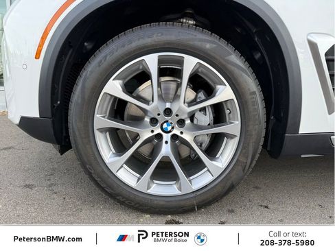 New 2026 BMW X5 xDrive40i AWD/4WD image 34