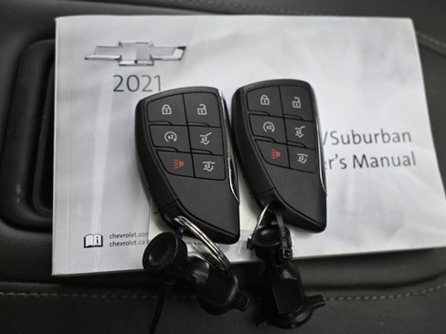 Used 2021 Chevrolet Tahoe LT image 37