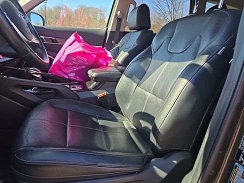 Certified 2022 Kia Telluride EX w/ EX Premium Package image 10