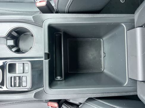 Certified 2025 Honda Pilot EX-L image 27