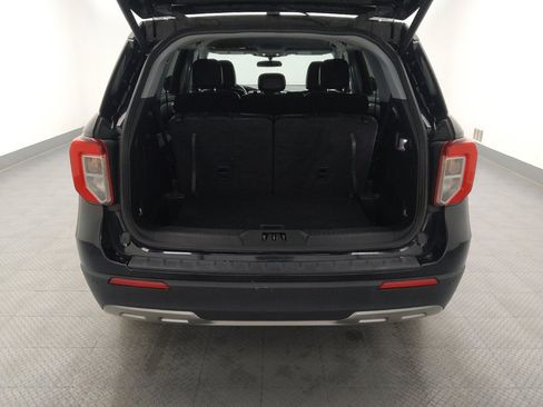 Used 2023 Ford Explorer XLT w/ Equipment Group 202A RWD image 29