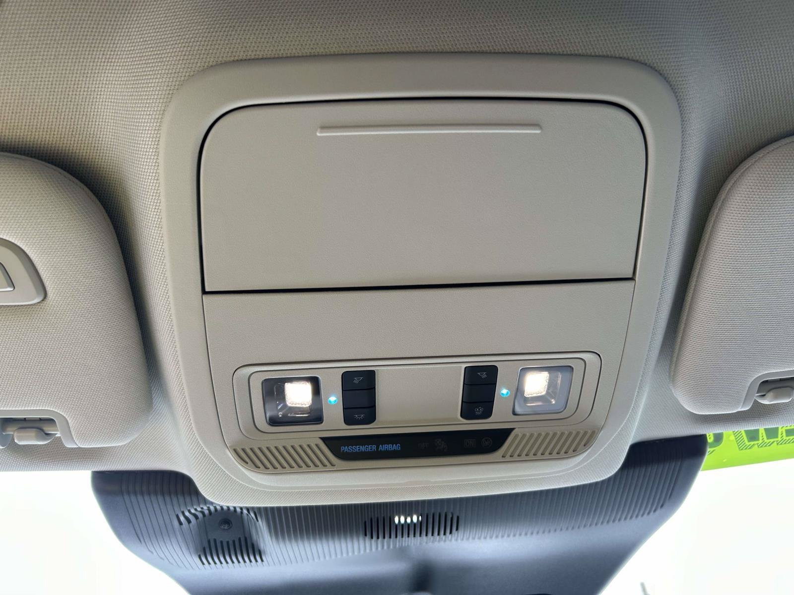 Used 2025 Ford Explorer Active w/ Active Comfort Package RWD image 30