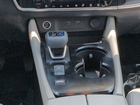 Used 2021 Nissan Rogue SL FWD image 20