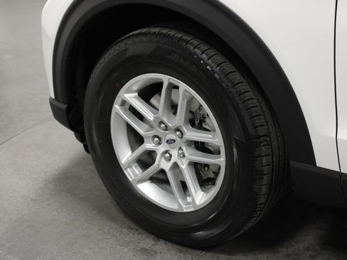 New 2026 Ford Explorer Active image 10