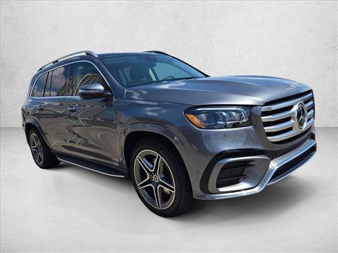 Certified 2026 Mercedes-Benz GLS 450 4MATIC image 4
