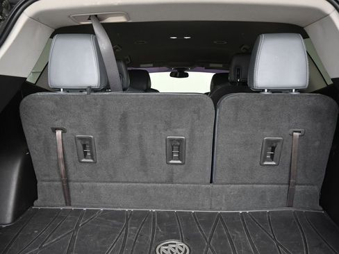 Used 2018 Buick Enclave Essence image 20