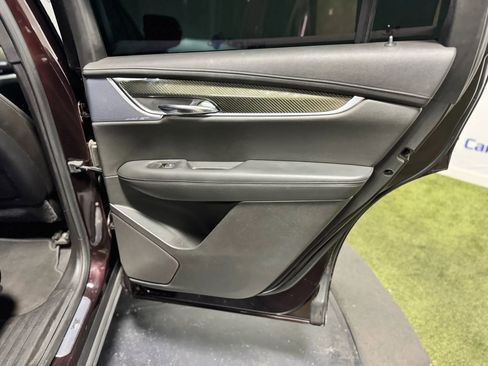 Used 2020 Cadillac XT6 Sport image 21