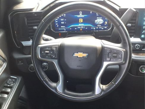 Used 2023 Chevrolet Silverado 1500 LT RWD image 22