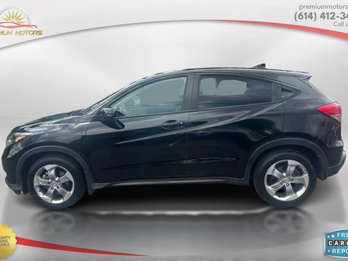 Used 2017 Honda HR-V EX image 2
