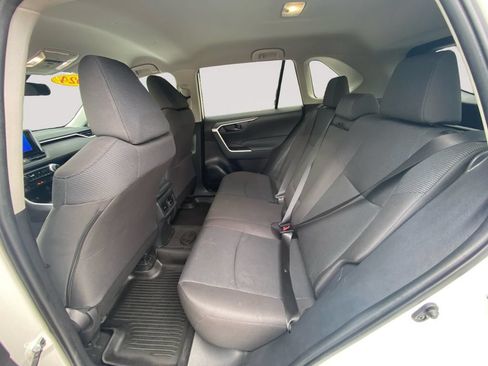 Used 2024 Toyota RAV4 LE AWD/4WD image 13