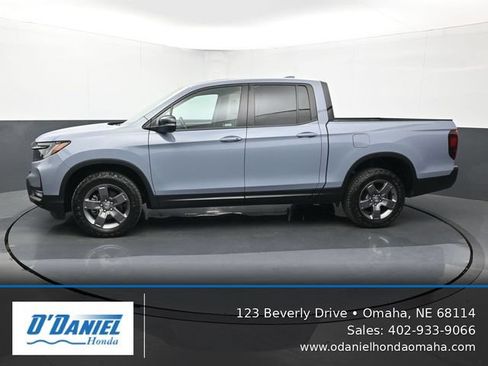 Used 2024 Honda Ridgeline TrailSport image 2