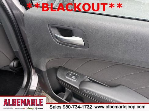 Used 2023 Dodge Charger SXT w/ Blacktop Package image 33