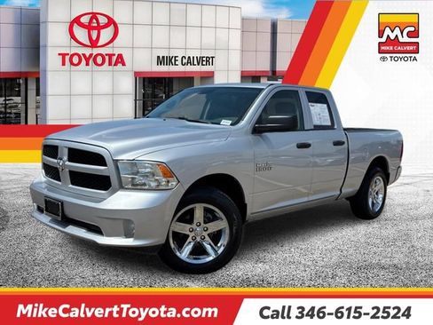 Used 2017 RAM 1500 Express RWD image 1