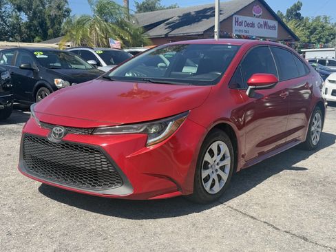 Used 2020 Toyota Corolla LE FWD image 2