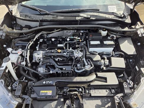 Used 2025 Toyota Corolla Cross L FWD image 28