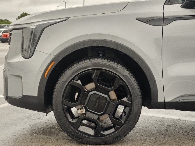 Used 2025 Kia Sorento SX AWD/4WD image 8