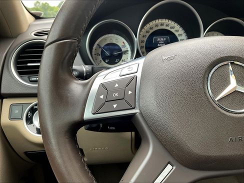 Used 2013 Mercedes-Benz C 250 Sedan image 11