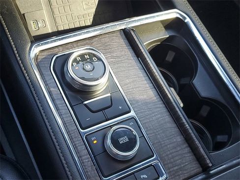 Used 2021 Ford Expedition Limited image 29