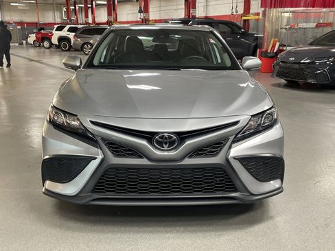 Certified 2024 Toyota Camry SE image 3