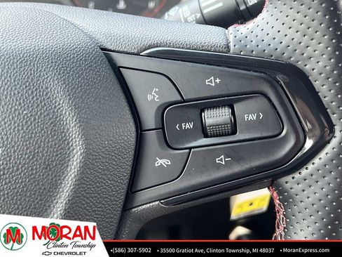 Used 2024 Chevrolet Trax RS w/ Driver Confidence Package FWD image 23