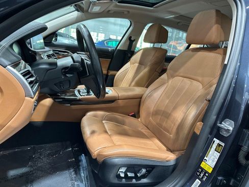 Used 2020 BMW 740i xDrive w/ Cold Weather Package AWD/4WD image 5
