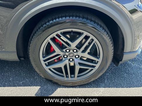 New 2025 Ford Explorer ST image 12