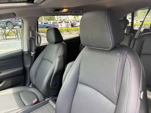 Certified 2024 Honda Odyssey EX-L image 19