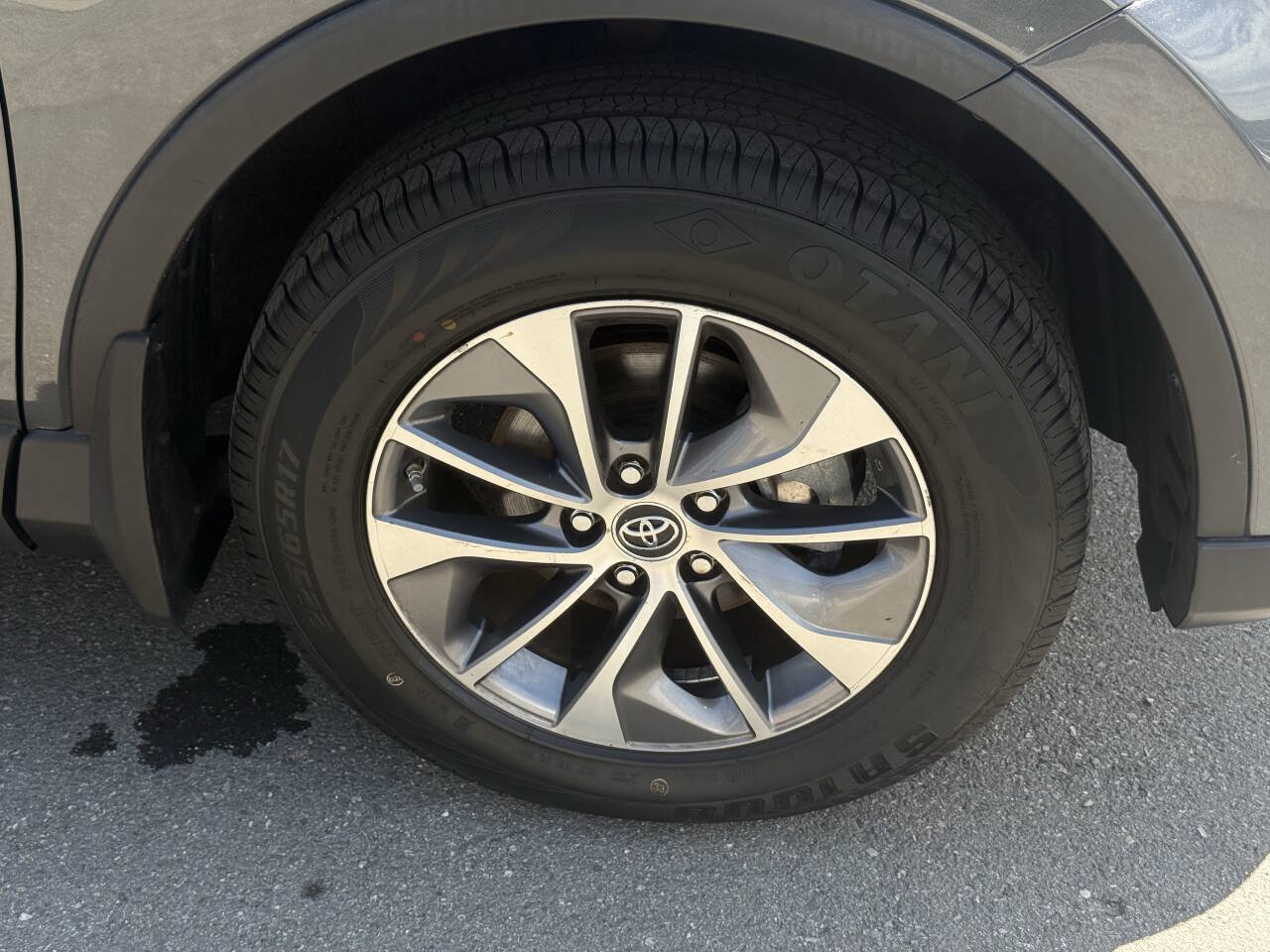 Used 2016 Toyota RAV4 XLE AWD/4WD image 38